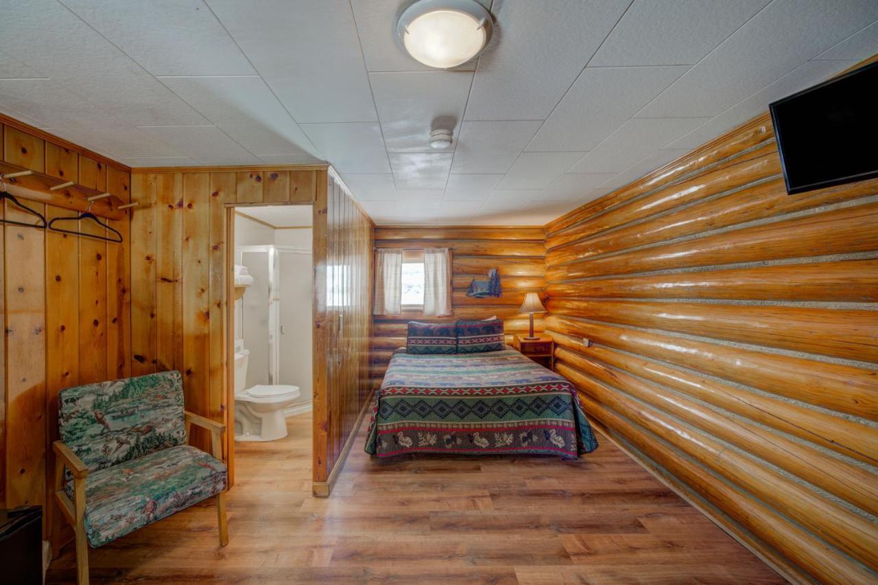 Sportsman'S Lodge Ennis Extérieur photo