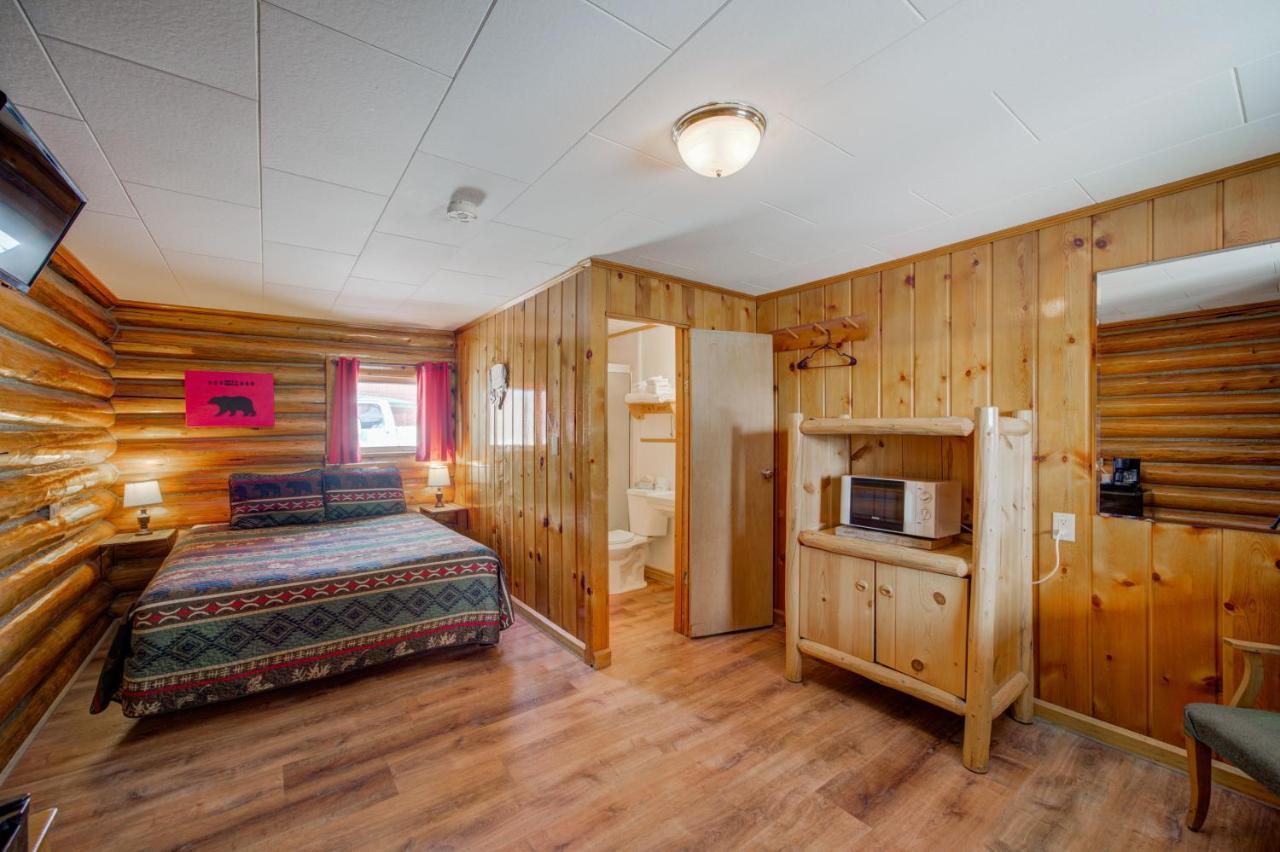 Sportsman'S Lodge Ennis Extérieur photo