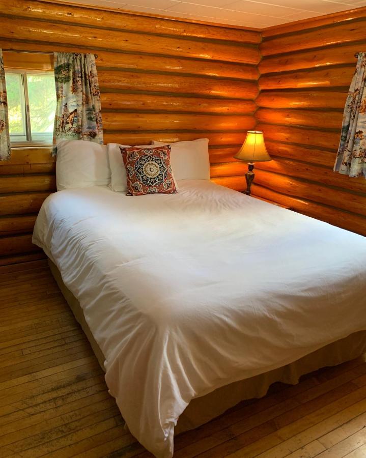 Sportsman'S Lodge Ennis Extérieur photo