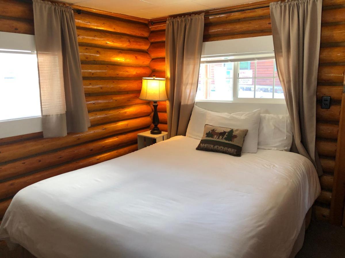 Sportsman'S Lodge Ennis Extérieur photo